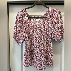 GAP Small Floral Blouse; NWT, never worn, great condition